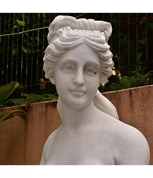 imagem de Escultura Vênus Capitolina 160cm - EMP477 Elegância Clássica em Destaque