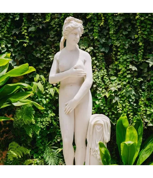 imagem de Escultura Vênus Capitolina 160cm - EMP477 Elegância Clássica em Destaque