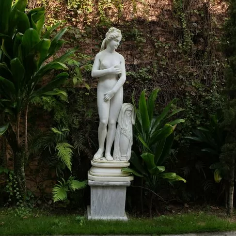 imagem de Escultura Vênus Capitolina 160cm - EMP477 Elegância Clássica em Destaque