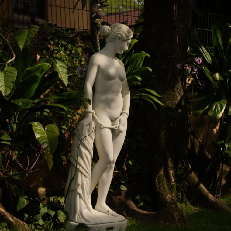 imagem do produto Escultura V�nus com Algemas 160cm - EMP480 Arte Cl�ssica e Impactante