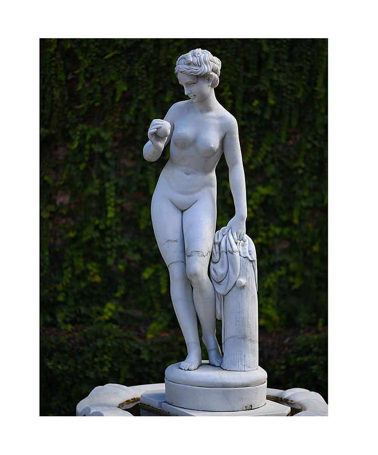 imagem do produto Escultura V�nus com Ma�a 160cm - EMP479 Destaque Cl�ssico para Jardins
