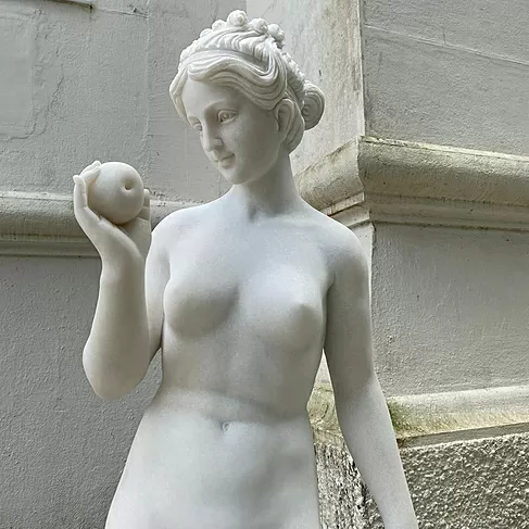 imagem de Escultura Vênus Com Maça Mod 02 160cm - EMP483 Arte Elegante em Destaque
