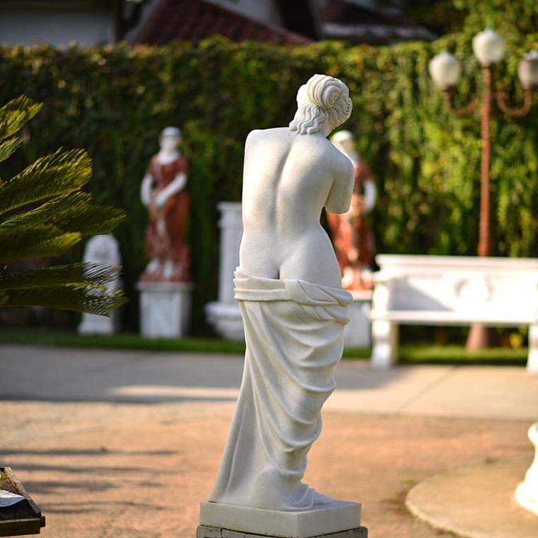 imagem do produto Escultura V�nus de Milo 150cm - EMP454 Arte Cl�ssica para Jardins Elegantes