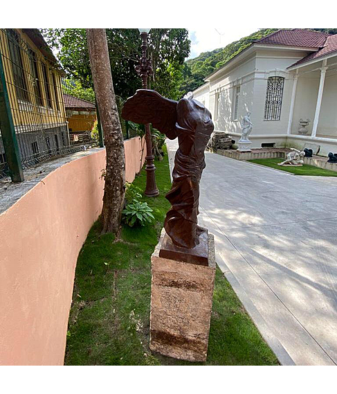 imagem de Escultura Vitria de Samotrcia 120cm - EF230