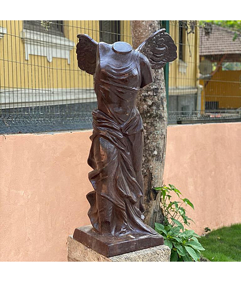 imagem de Escultura Vitria de Samotrcia 120cm - EF230
