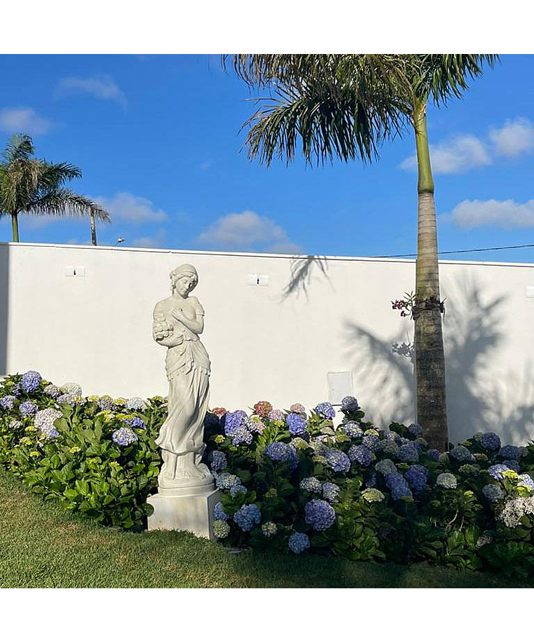 imagem do produto Est�tua 4 Esta��es Inverno 160cm - EML416 Arte Cl�ssica para Paisagismo