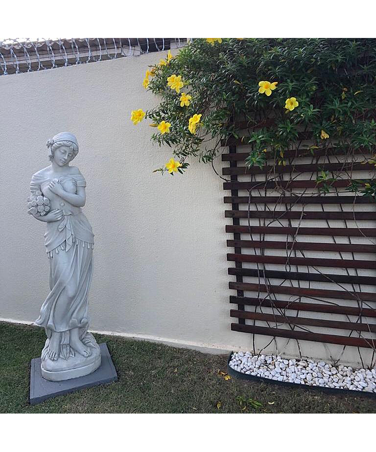 imagem do produto Est�tua 4 Esta��es Inverno 160cm - EML416 Arte Cl�ssica para Paisagismo