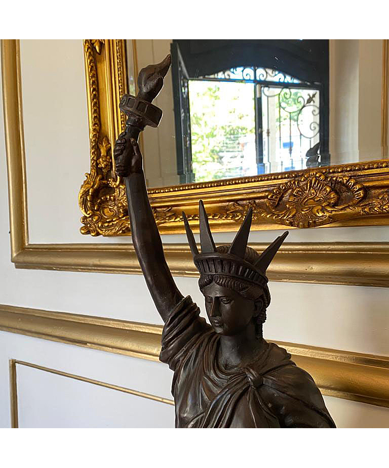 imagem do produto Est�tua da Liberdade em Bronze 83cm EBZ569 Impon�ncia e Simbolismo