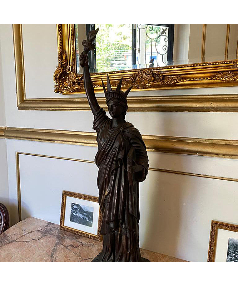 imagem do produto Est�tua da Liberdade em Bronze 83cm EBZ569 Impon�ncia e Simbolismo