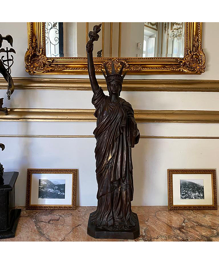 imagem do produto Est�tua da Liberdade em Bronze 83cm EBZ569 Impon�ncia e Simbolismo