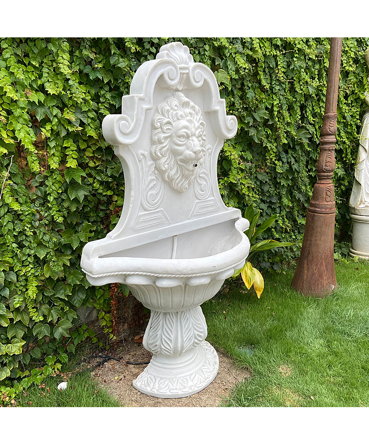 imagem do produto Fonte Cara de Le�o 170cm - FML077