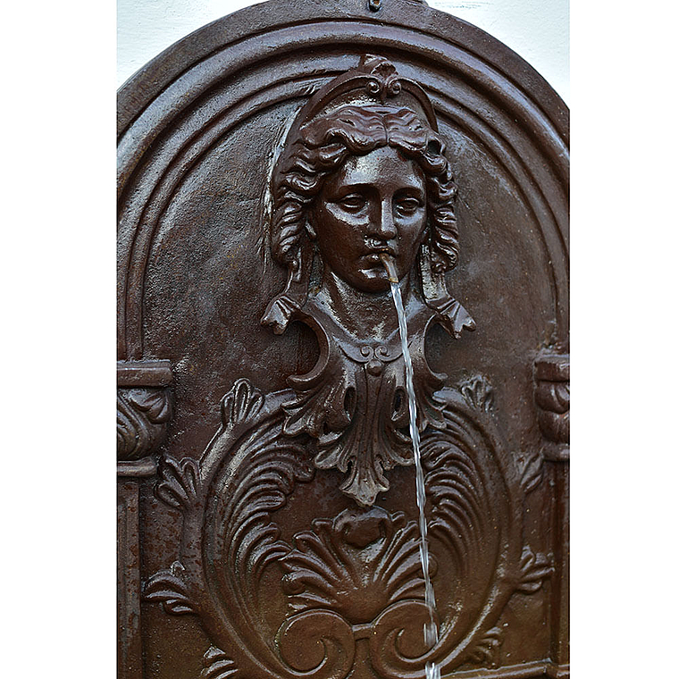 imagem do produto Fonte de Parede Face de Princesa em Ferro Fundido 120cm - FF160B Design Cl�ssico