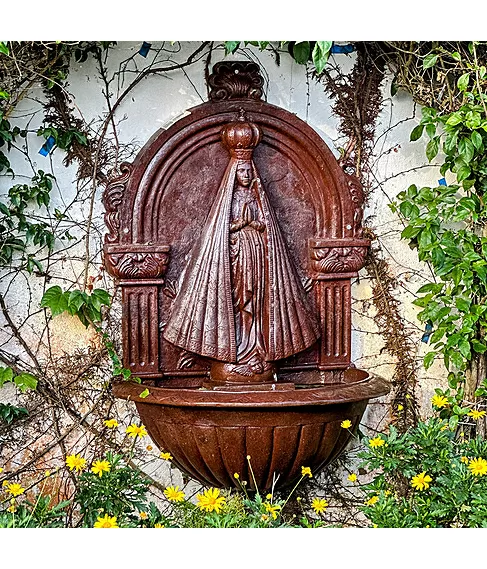 imagem de Fonte de Parede N.S de Aparecida em Ferro Fundido 120cm - FF202 Arte Rústica