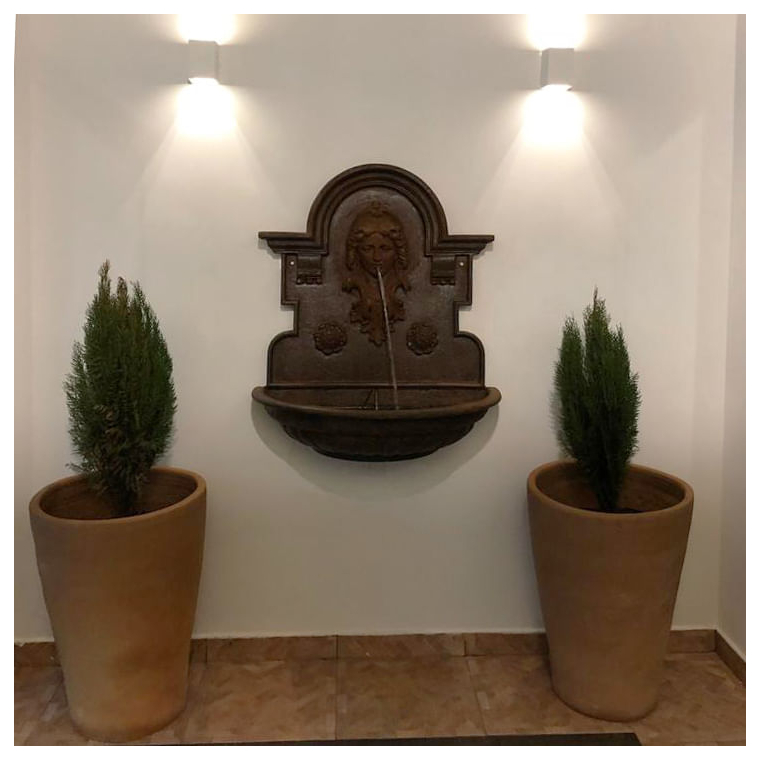 imagem do produto Fonte de Parede Princesa em Ferro Fundido 95cm - FF015 Destaque no Paisagismo