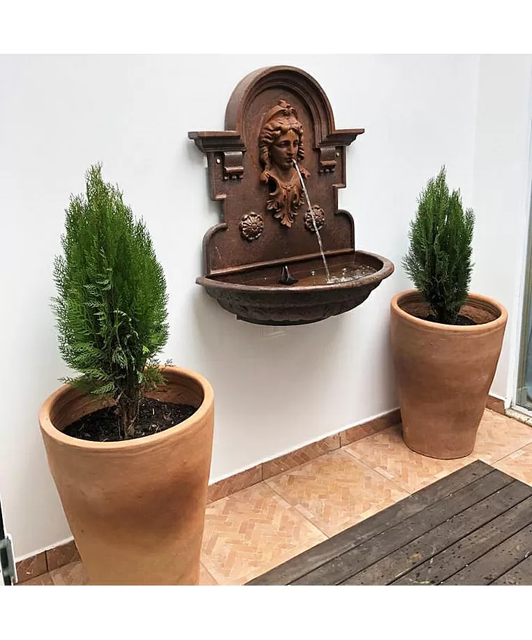 imagem do produto Fonte de Parede Princesa em Ferro Fundido 95cm - FF015 Destaque no Paisagismo