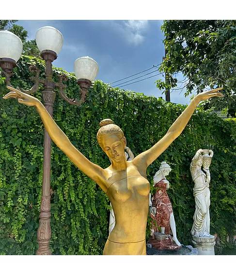 imagem de Fonte em Bronze Bailarina 210cm - FBZ214 | Destaque Escultural para Paisagismo