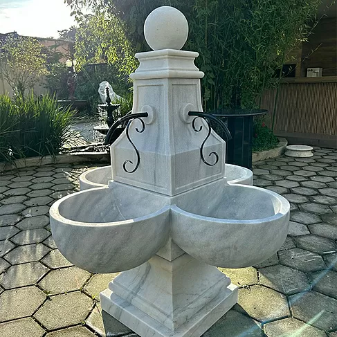 imagem de Fonte Estilo Francês em Mármore 153cm - FMP205 Elegância Clássica para Jardins
