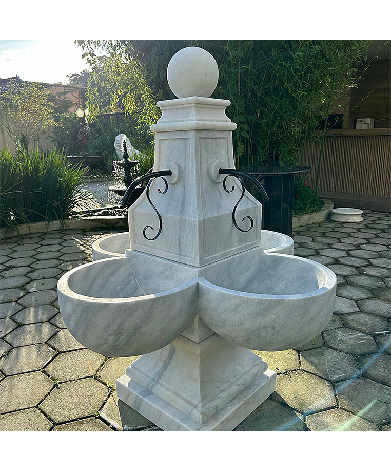 imagem do produto Fonte Estilo Franc�s em M�rmore 153cm - FMP205 Eleg�ncia Cl�ssica para Jardins