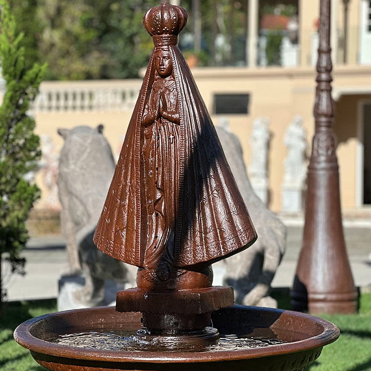 imagem do produto Fonte N.S Aparecida em Ferro Fundido 150cm - FF232 Arte Sacra para Jardins Sofisticados