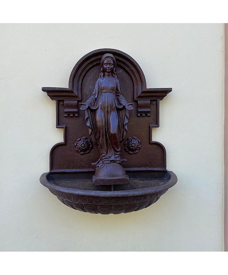 imagem do produto Fonte N.S  das Gra�as em Ferro Fundido 95cm - FF127 Arte Sacra para Jardins Sofisticados