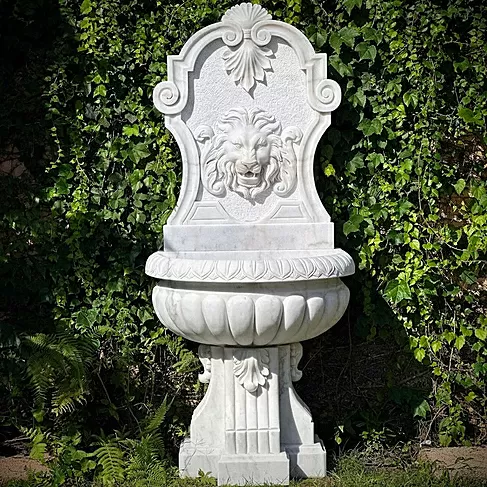 imagem de Fonte Nice em Mármore Branco 180cm - FMP372 Sofisticação Escultural para Jardins e Lagos