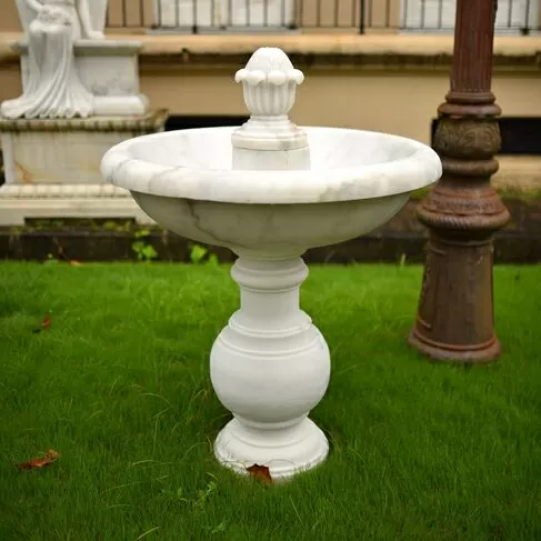 imagem de Fonte Vitoria em Mármore Branco 110cm - FMP406 