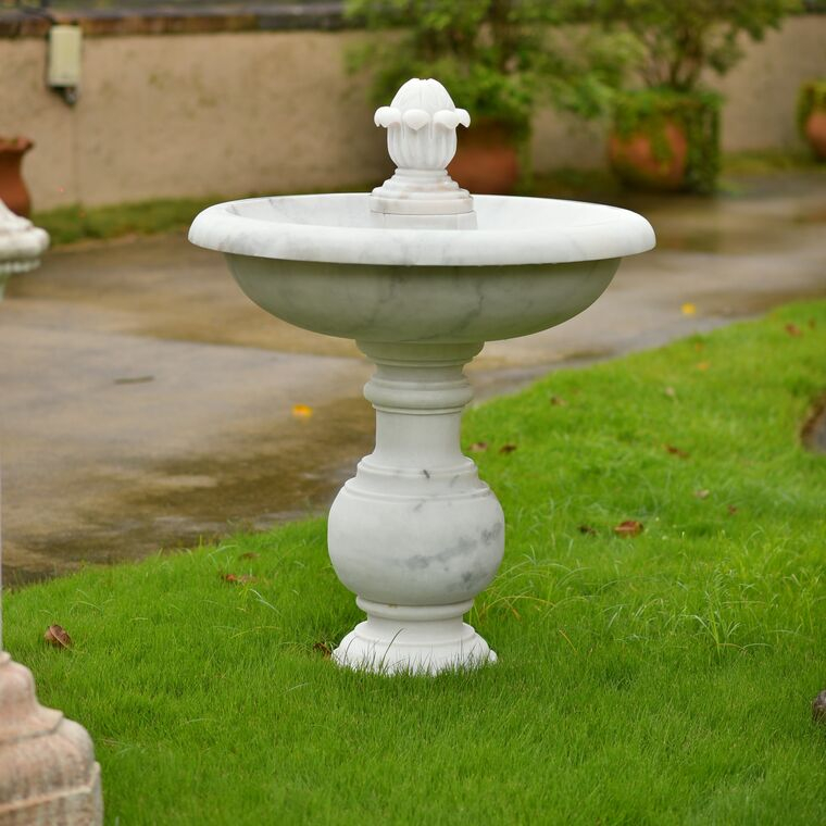 imagem do produto Fonte Vitoria em M�rmore Branco 110cm - FMP406 