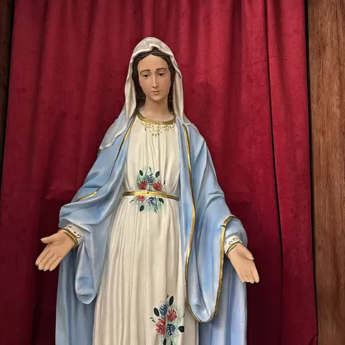 imagem de Imagem de Nossa Senhora das Graças 130cm em Resina IR192 Para Oração