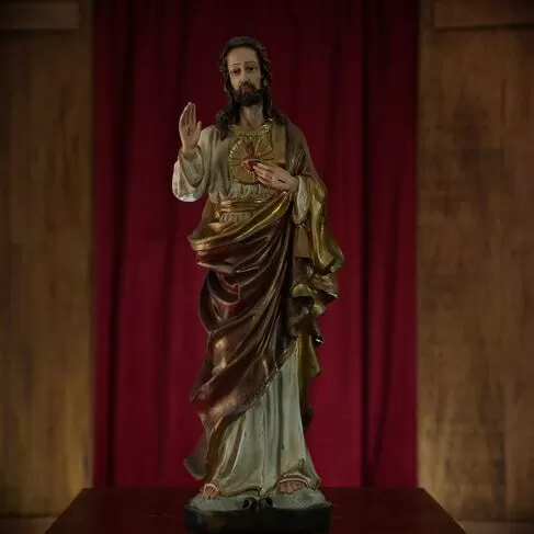 imagem de Imagem do Sagrado Coração de Jesus em Resina 64cm - IR001