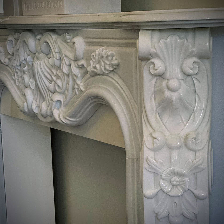 imagem do produto Lareira Bolonha em M�rmore Branco 130cm VRMP346 Cl�ssica e Sofisticada para Alto Padr�o