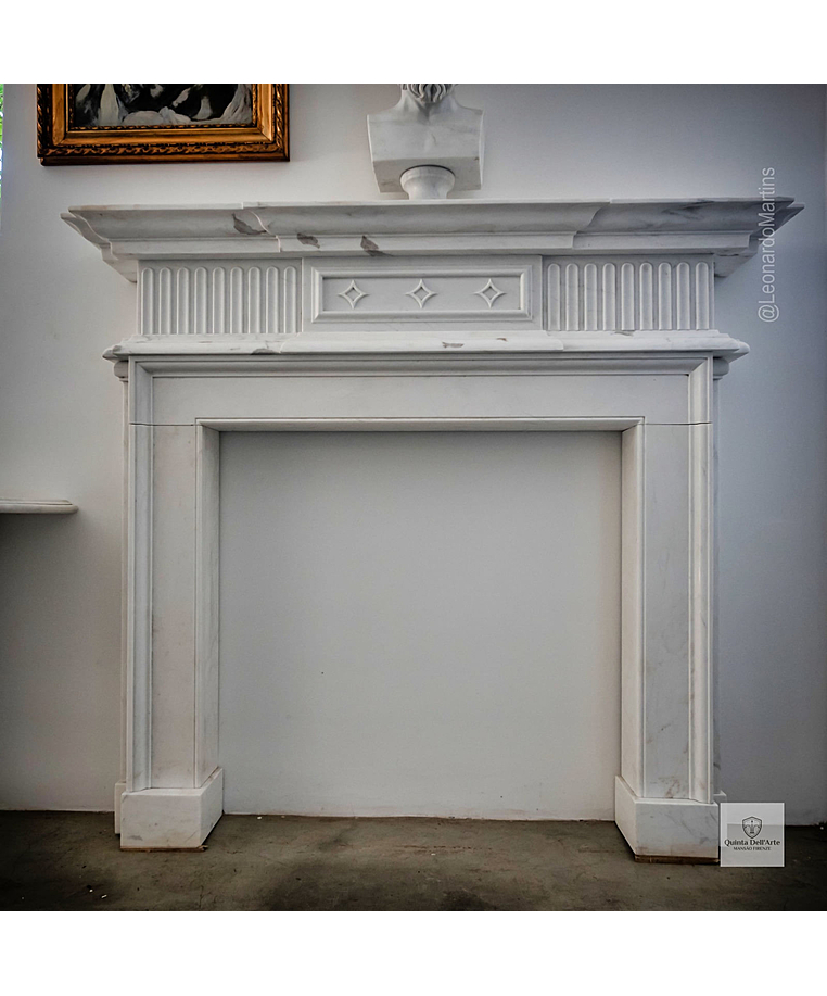 imagem do produto Lareira Celani em M�rmore Branco 152cm - VRMP357