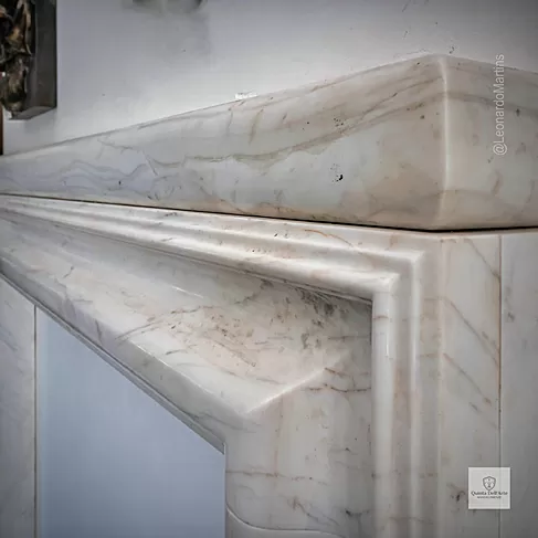 imagem de Lareira Pacentro em Mármore Branco 152cm VRMP358 Imponente para Projetos de Alto Padrão