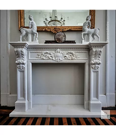 imagem de Lareira Ravena em Mrmore Branco 113cm - VRMP353