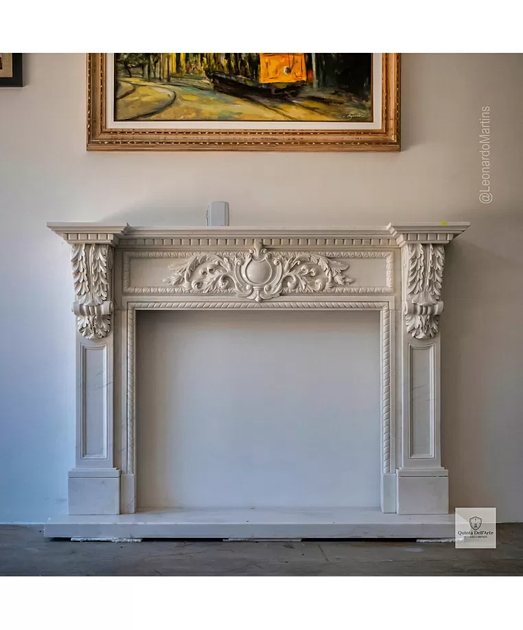 imagem de Lareira Ravena em Mármore Branco 113cm VRMP353 Elegante para Ambientes de Alto Padrão 