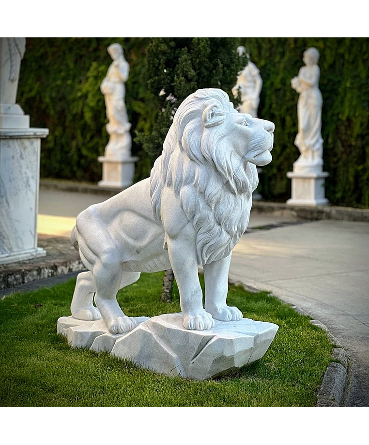 imagem do produto Le�o da Montanha Branco 140cm - EMP270E