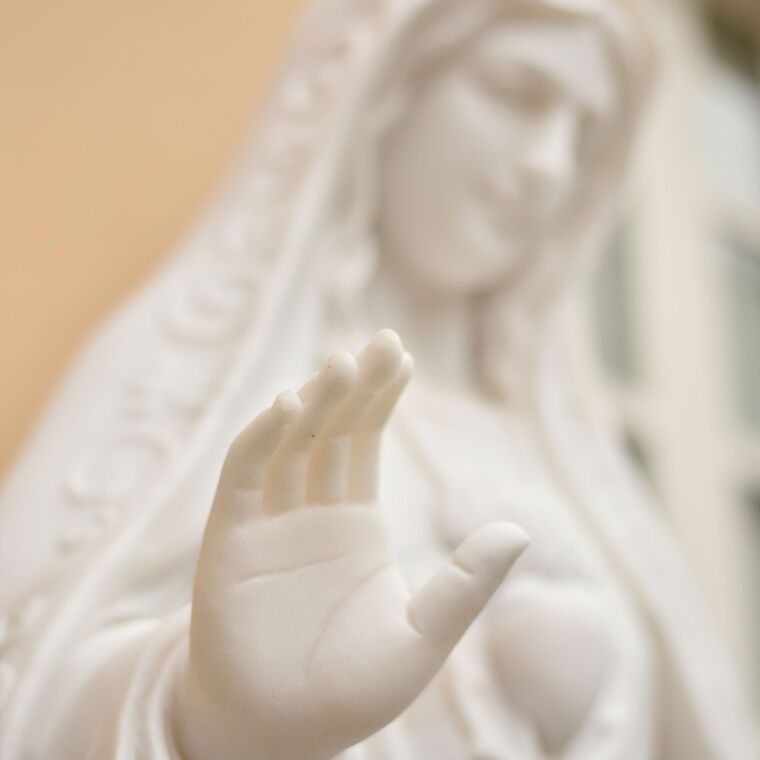 imagem do produto Nossa Senhora de F�tima M�rmore Branco 160cm - IMP352 Para ambientes Religiosos 