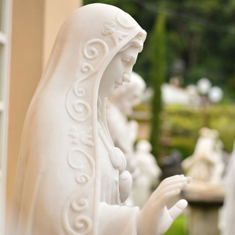 imagem do produto Nossa Senhora de F�tima M�rmore Branco 160cm - IMP352 Para ambientes Religiosos 