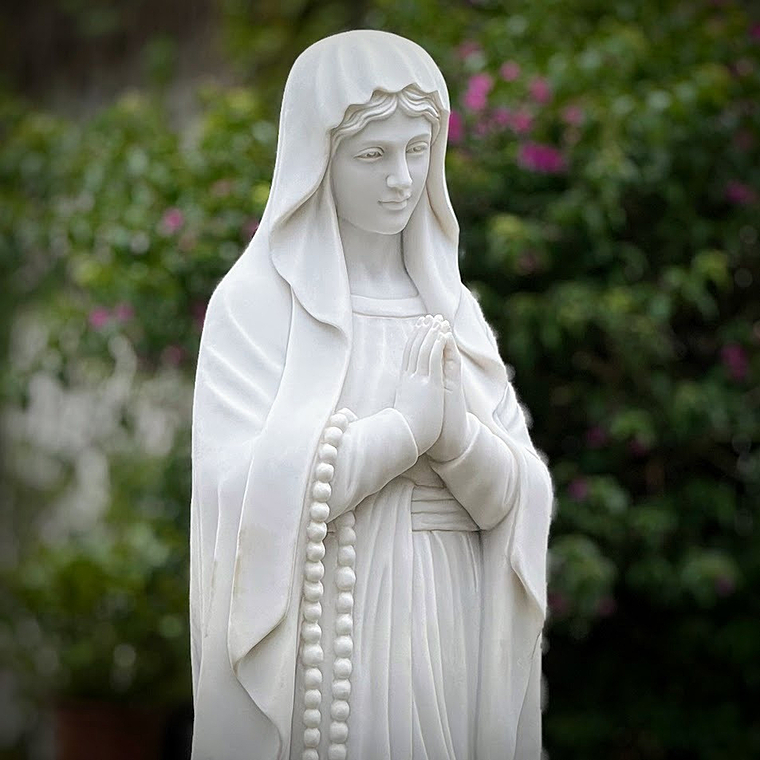imagem do produto Nossa Senhora de Lourdes em M�rmore 160cm - IMP204 F� e Eleg�ncia Cl�ssica