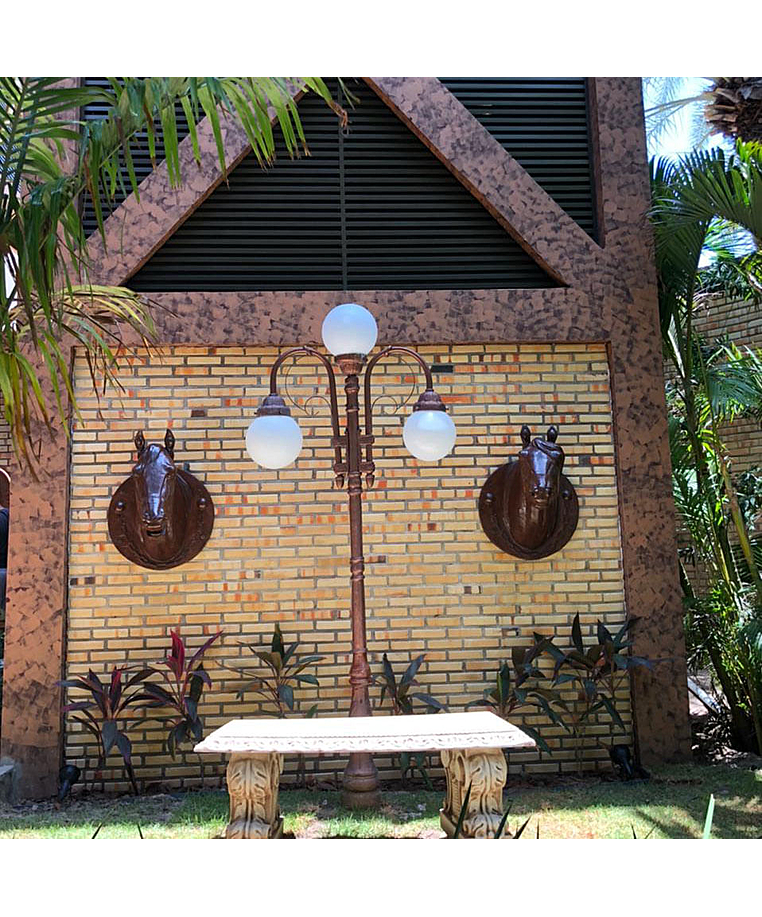 imagem do produto Par Cabe�as de Cavalo Jockey em Ferro Fundido 73cm VRF271 Eleg�ncia Cl�ssica