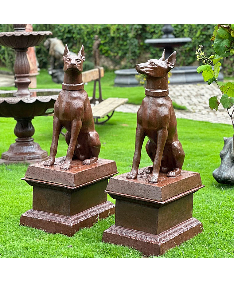 imagem do produto Par de Escultura Cachorro Dobermann 134cm VRF225B Impon�ncia e Eleg�ncia