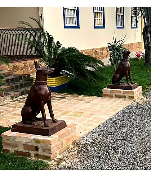 imagem de Par de Escultura Cachorro Dobermann 98cm - VRF255
