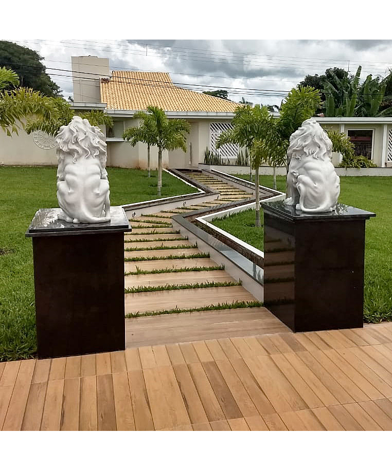 imagem do produto Par de Escultura de Le�o Sentado 100cm - EML423