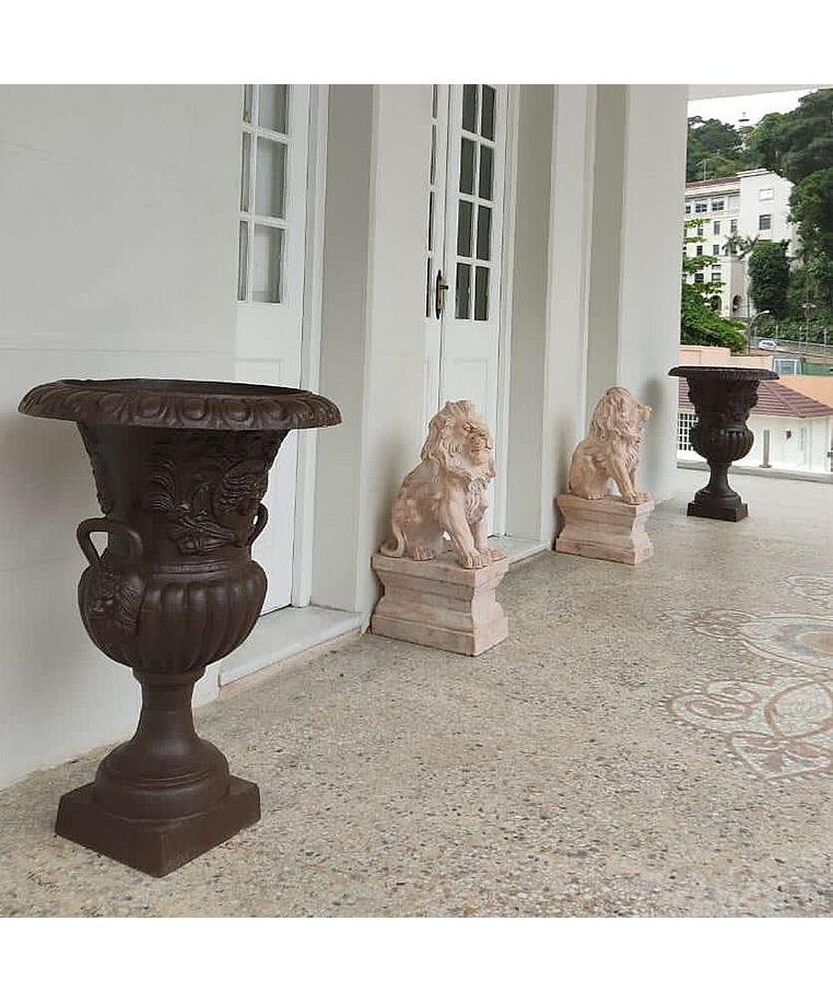 imagem do produto Par de Escultura Le�o Rosa Sentado 80cm - EMP402