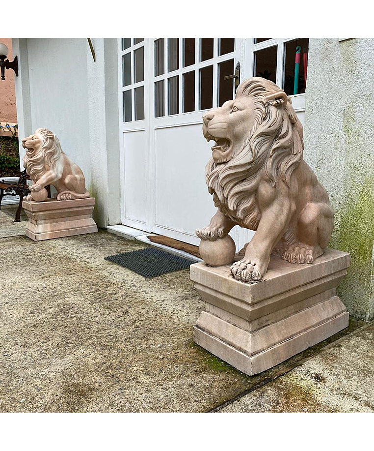 imagem do produto Par de Esculturas de Le�es em M�rmore Rosa 100cm - EMP446