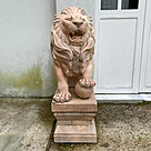 imagem do produto Par de Esculturas de Le�es em M�rmore Rosa 100cm - EMP446