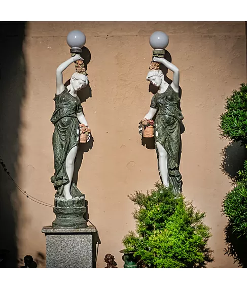 imagem de Par de Esculturas Lady Luminária Mármore Green 190cm - EMP619 Alto Padrão