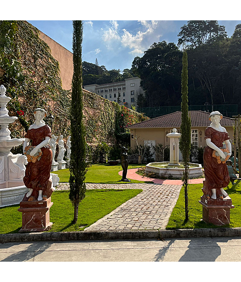 imagem de Par de Esculturas Outono 160cm + 40cm de Base - EMP600