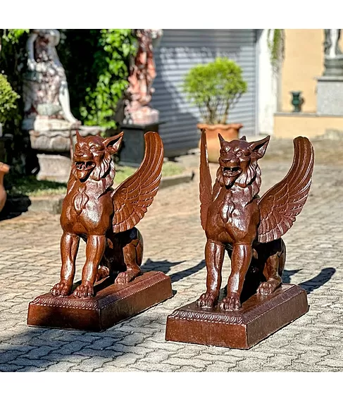 imagem de Par de Esculturas Quimera 95cm EF410P Misticismo e Elegância