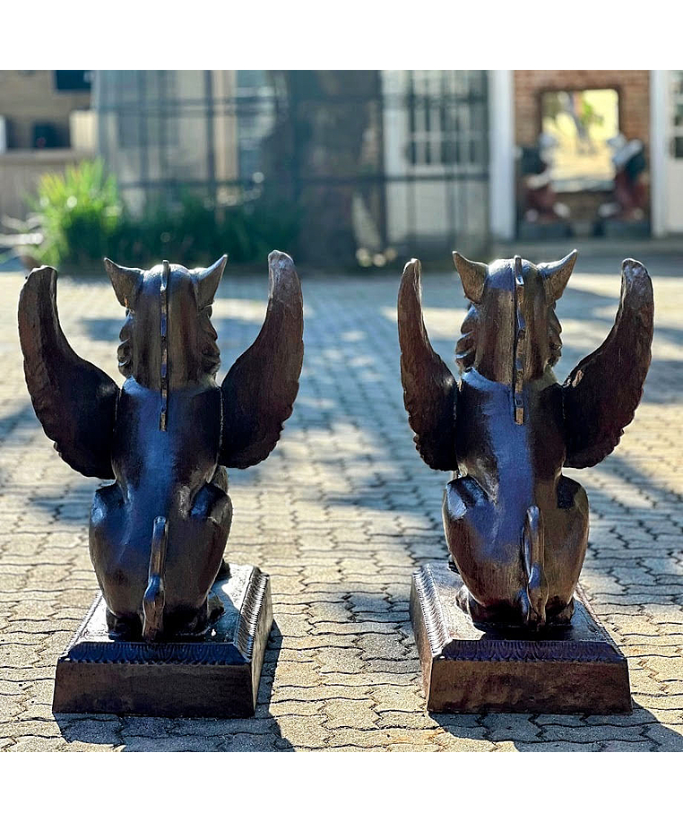 imagem do produto Par de Esculturas Quimera 95cm EF410P Misticismo e Eleg�ncia