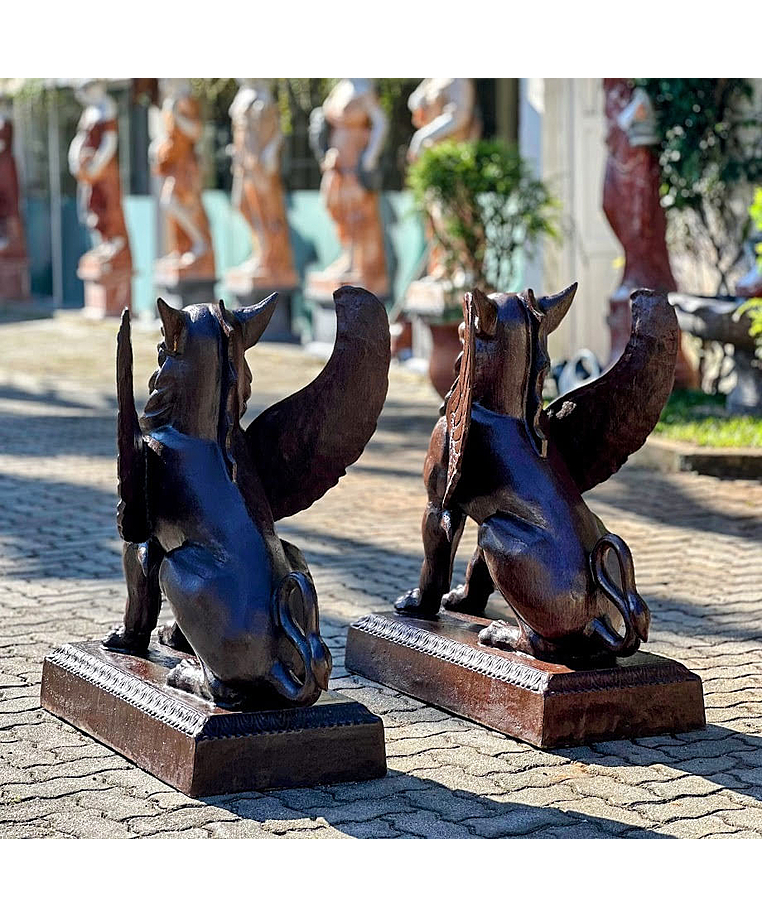 imagem do produto Par de Esculturas Quimera 95cm - EF410P